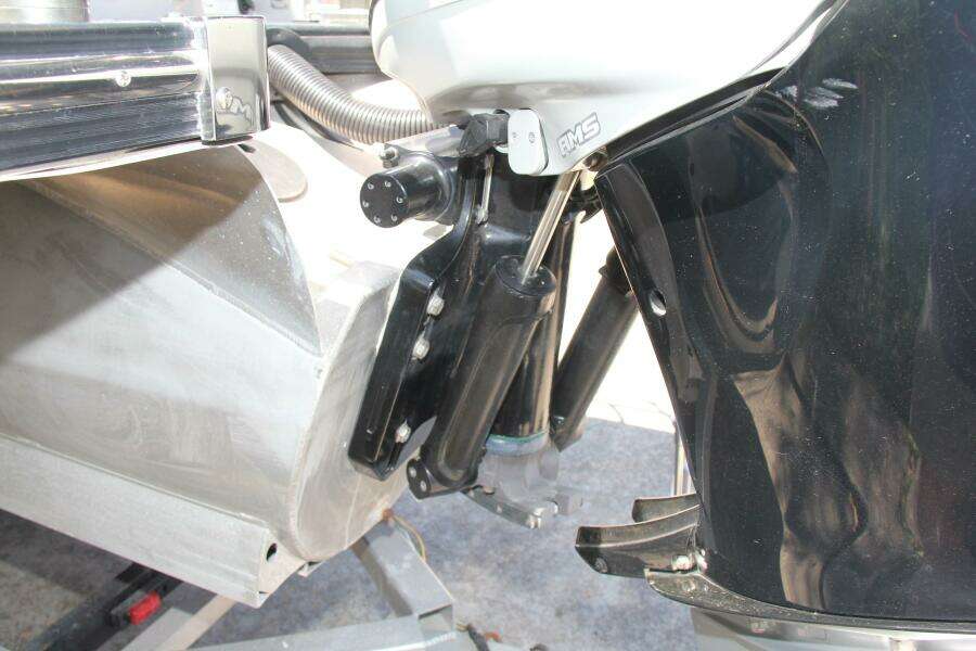 2021 Berkshire 25 Sport CL