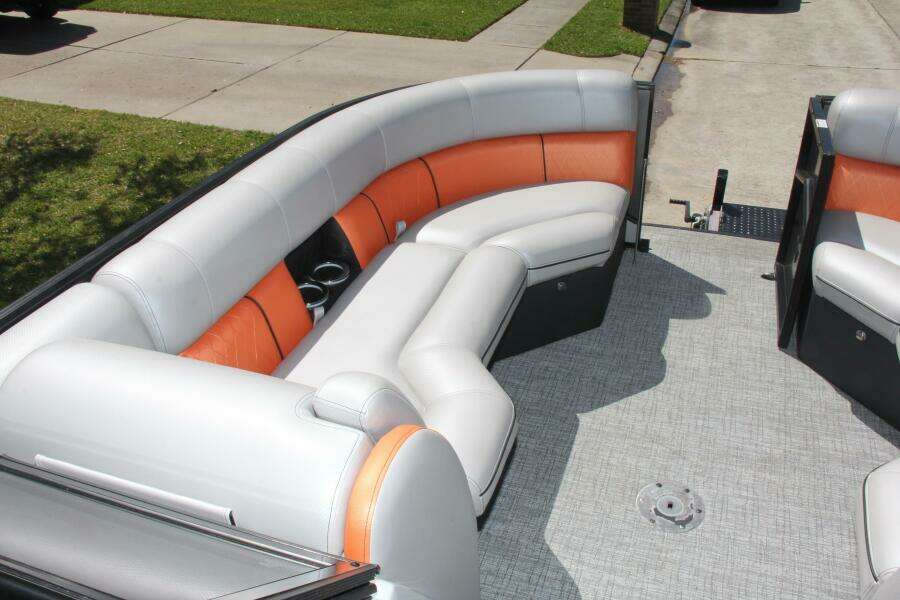 2021 Berkshire 25 Sport CL