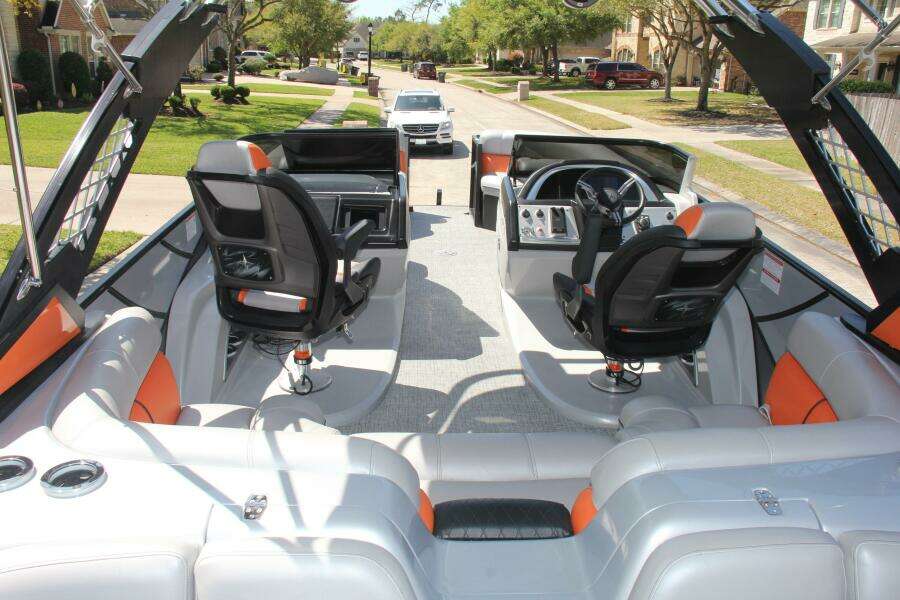 2021 Berkshire 25 Sport CL