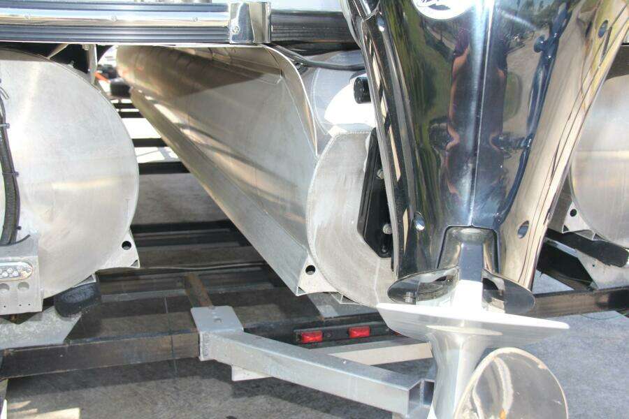 2021 Berkshire 25 Sport CL