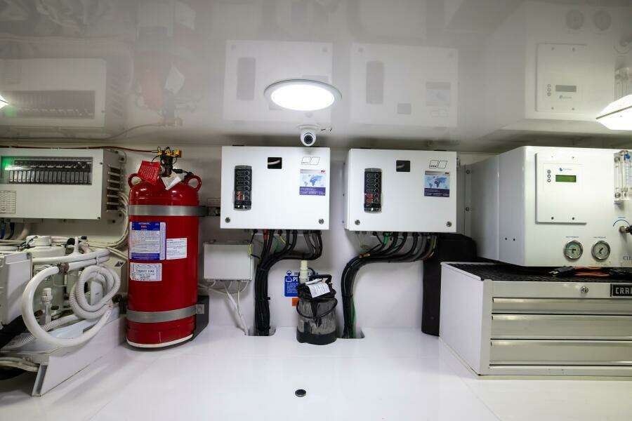 Viking 62 On the Edge III Engine Room