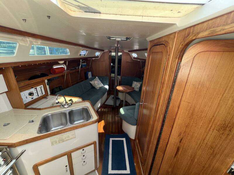 1994 Catalina 320