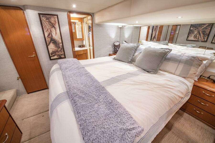 2003 Ocean Yachts 62 Super Sport EB