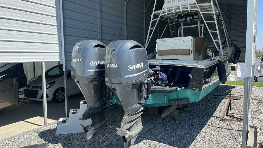 1990 Ocean Master 31