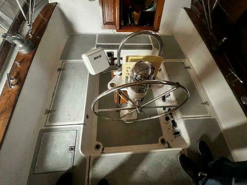 1979 Gulfstar 37 Sloop