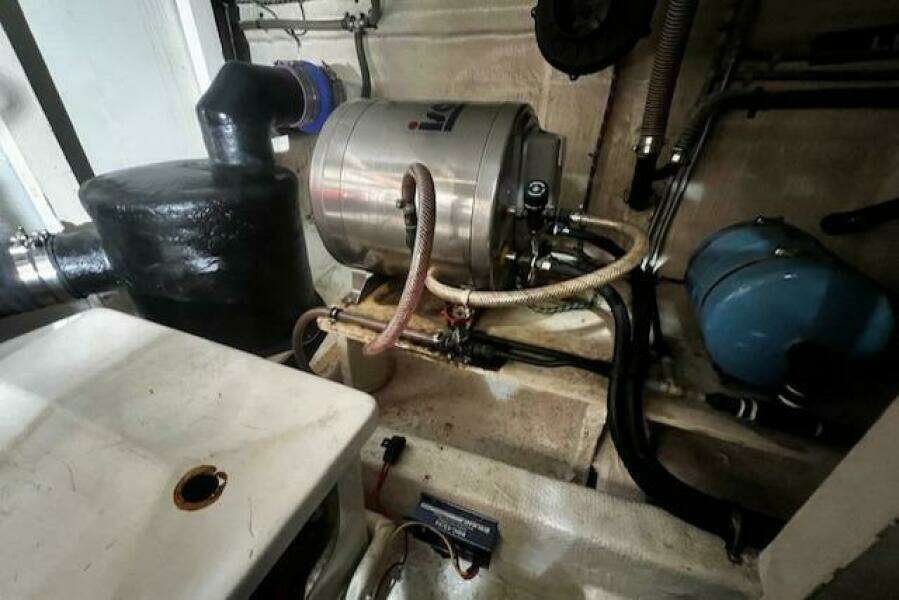 1984 Grand Banks Trawler