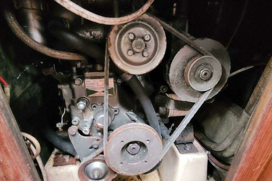 1986 Island Packet 27 Sloop