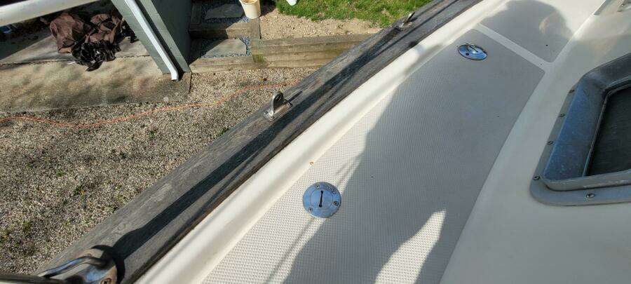 1986 Island Packet 27 Sloop