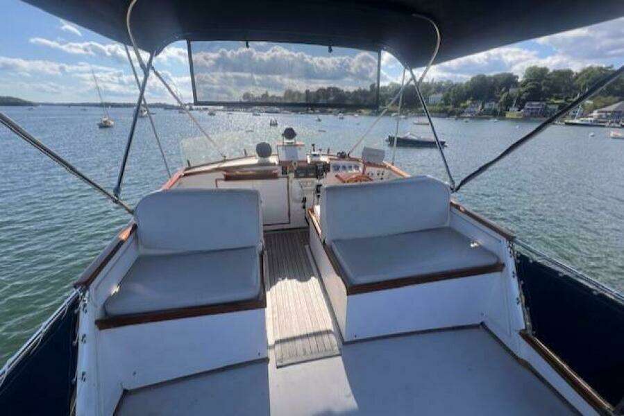 1980 Grand Banks 32 Flybridge Trawler (Hull#683)