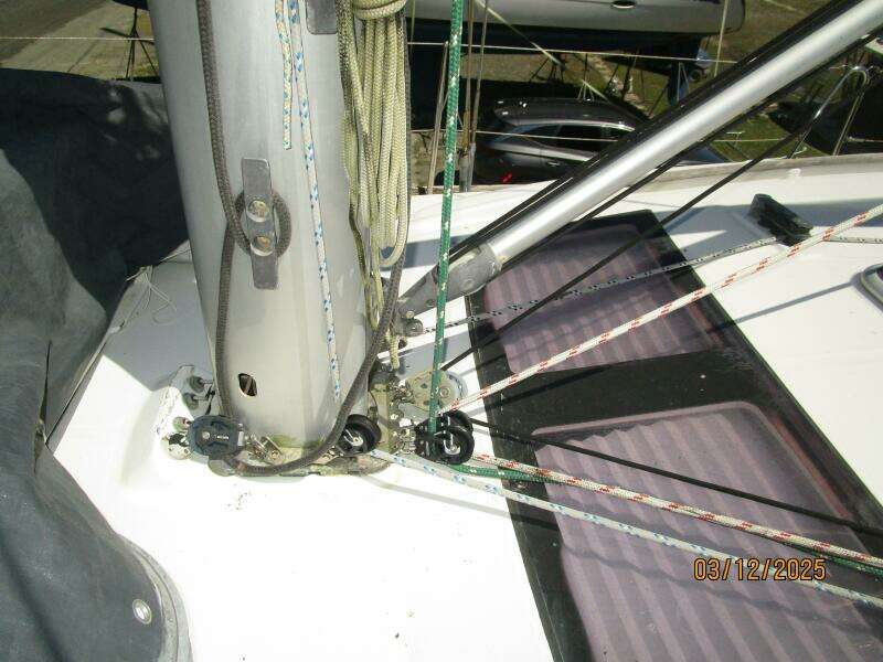 43' Beneteau mast base