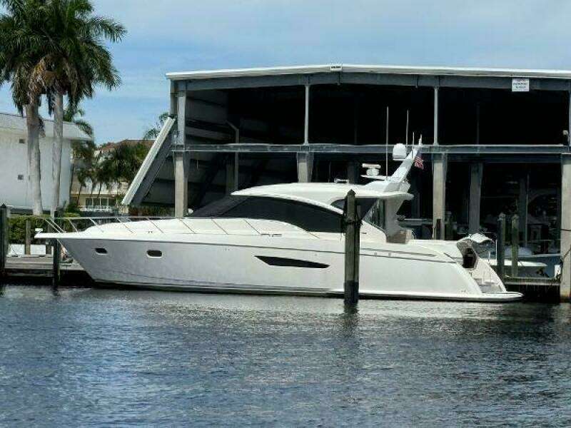 2010 Tiara Yachts 5800 Sovran