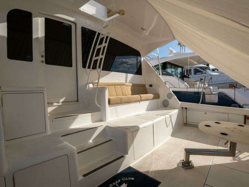 2005 Viking 74 Enclosed Bridge