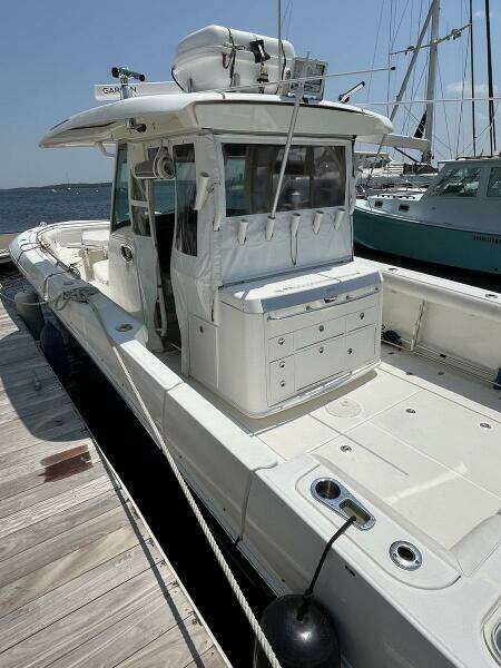 2015 Boston Whaler 350 Outrage