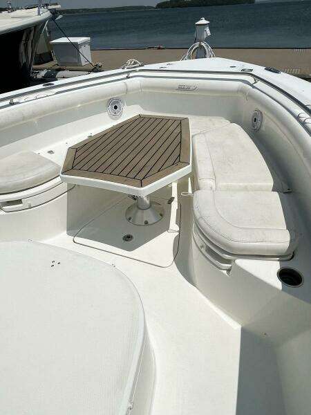 2015 Boston Whaler 350 Outrage