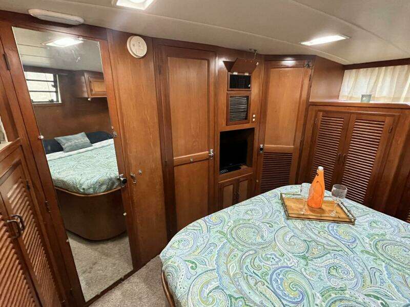 1987 Symbol 44 Sun Deck MK II