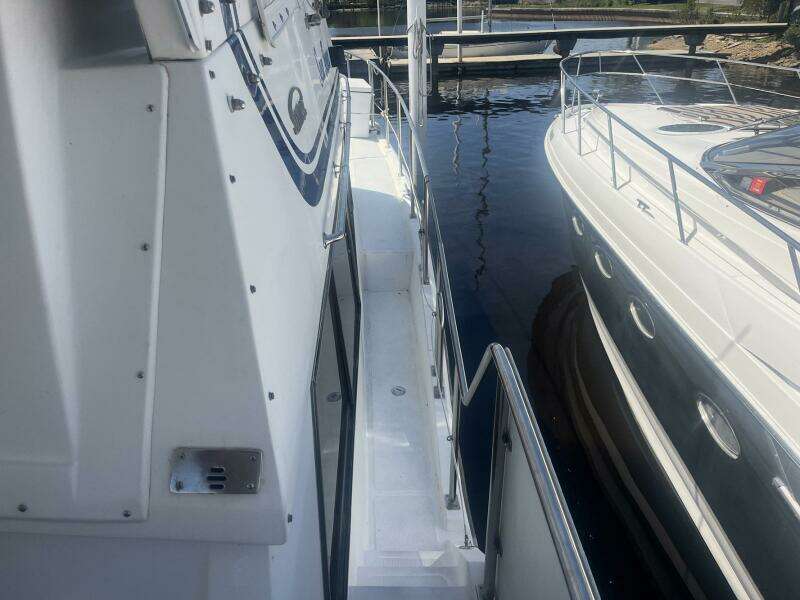 1987 Symbol 44 Sun Deck MK II