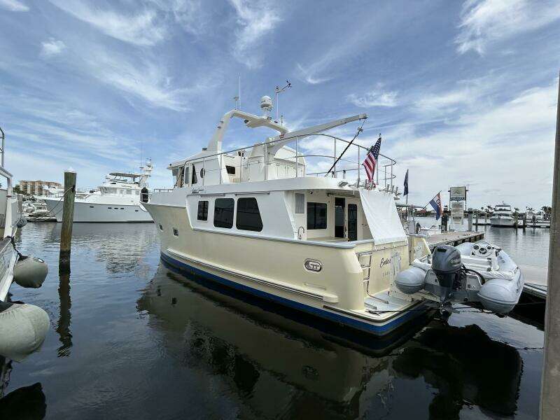 45' Northwest port aft profile