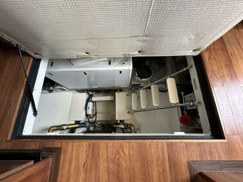 45' Northwest engine room access