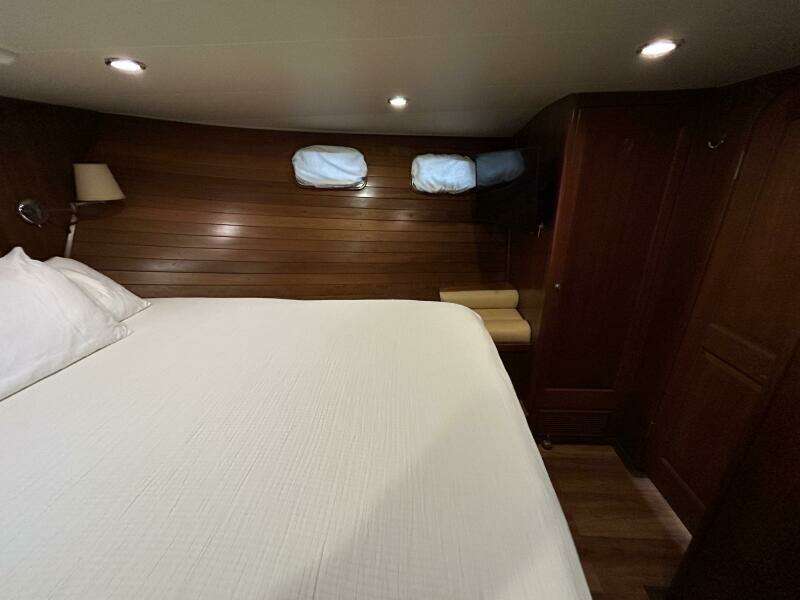 45' Northwest master stateroom starboard