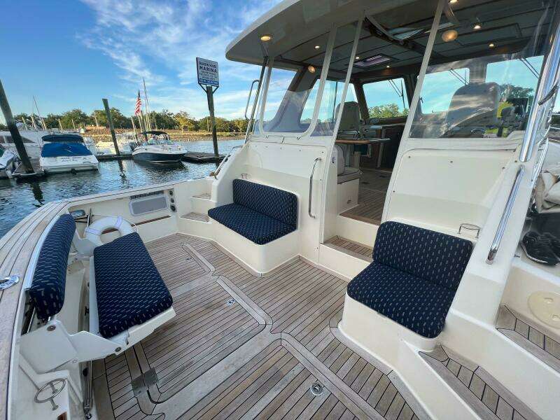 2008 Sabre 42 Hardtop Express