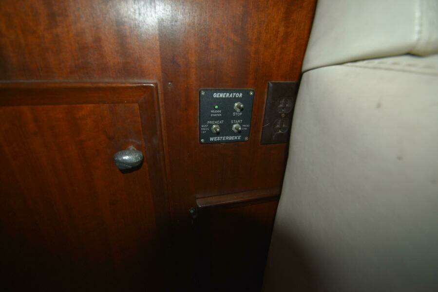 1978 Hatteras 46 Convertible