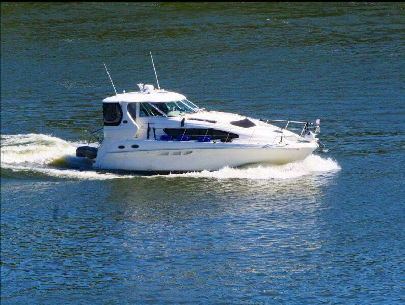 4 2004 Sea Ray 390