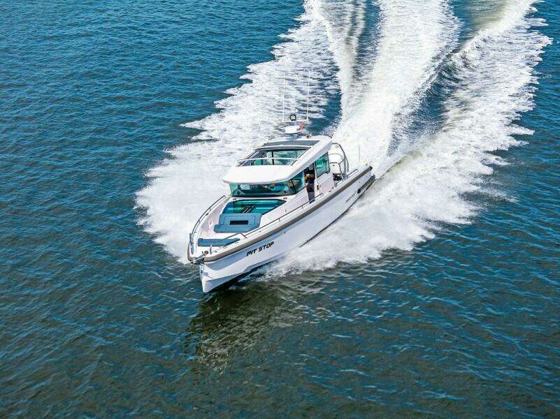 2022 Axopar 37 XC Cross Cabin For Sale