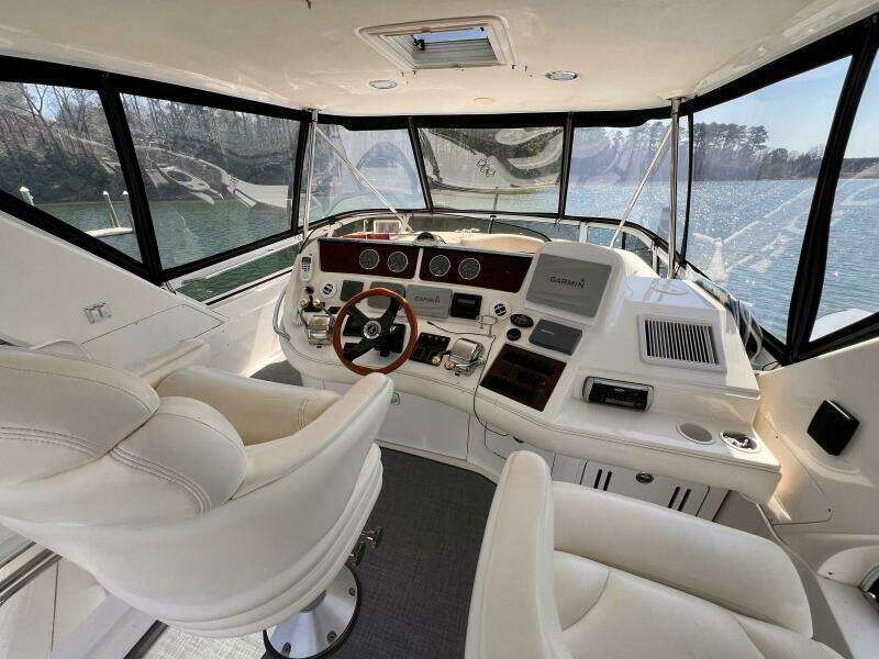 2004 Sea Ray 480 Sedan Bridge