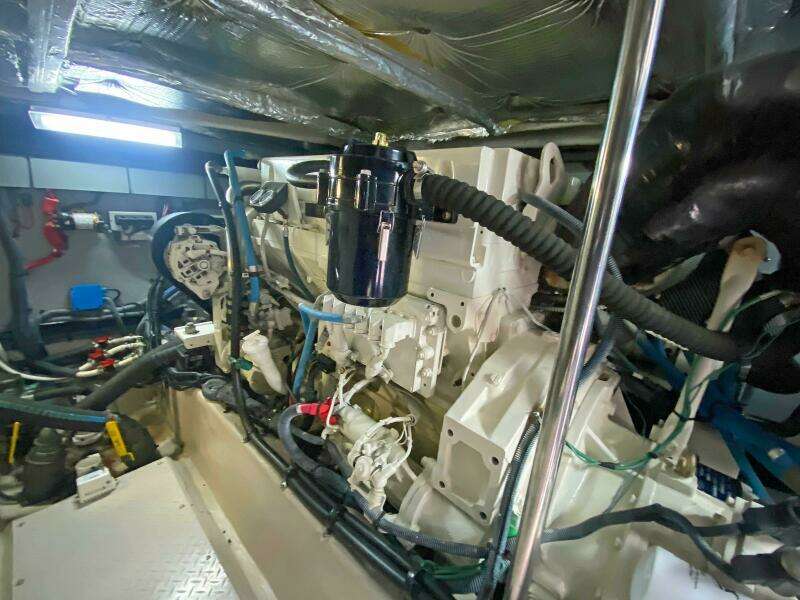 2004 Sea Ray 480 Sedan Bridge