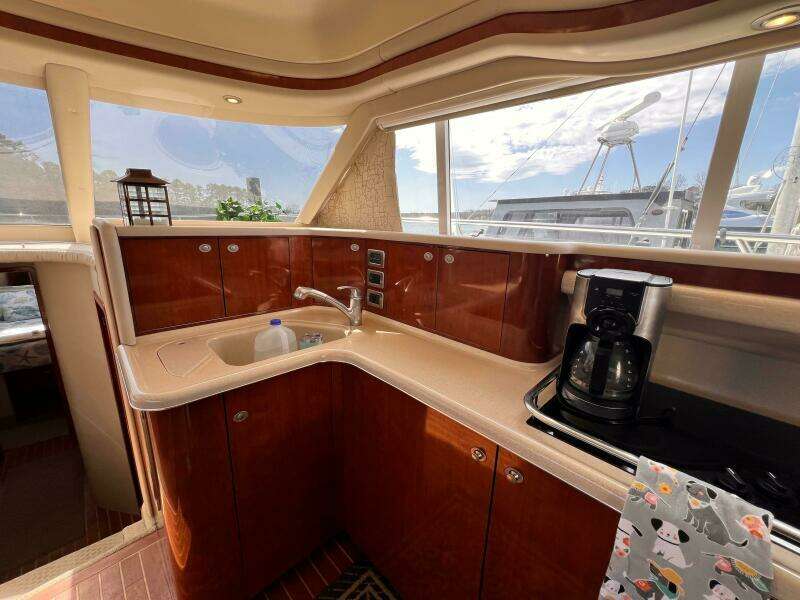 2004 Sea Ray 480 Sedan Bridge