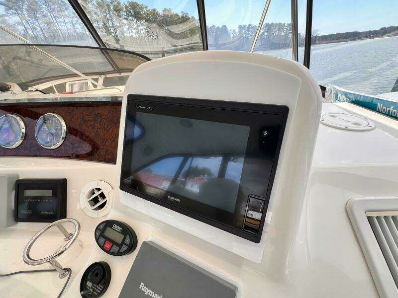 2004 Sea Ray 480 Sedan Bridge