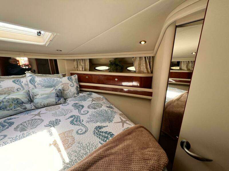 2004 Sea Ray 480 Sedan Bridge