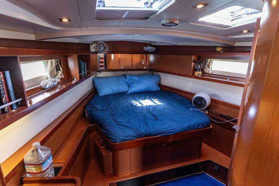 2012 Beneteau Oceanis