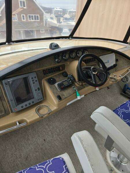 2003 Carver 360 Sport Sedan
