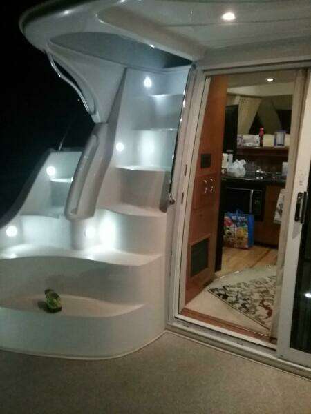 2003 Carver 360 Sport Sedan