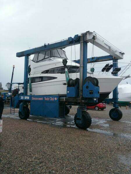 2003 Carver 360 Sport Sedan