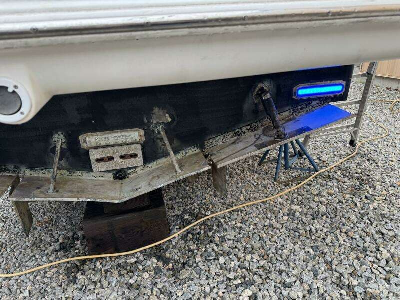 2003 Carver 360 Sport Sedan