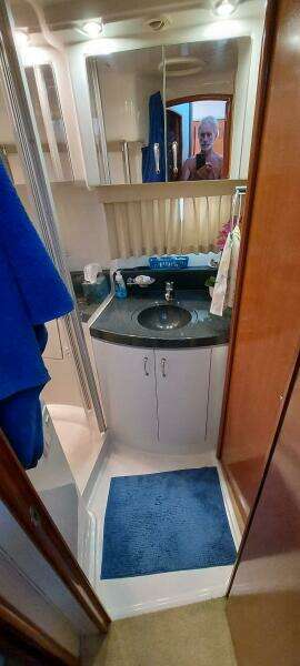 2003 Carver 360 Sport Sedan