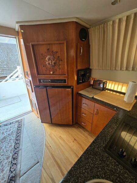 2003 Carver 360 Sport Sedan