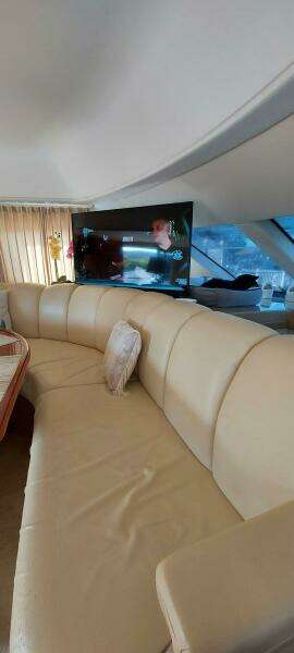 2003 Carver 360 Sport Sedan