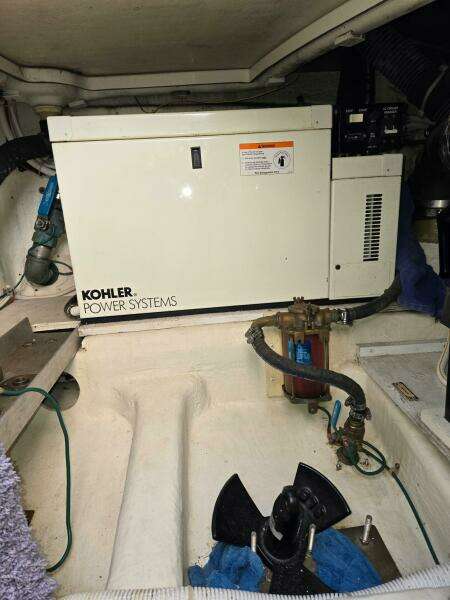 2003 Carver 360 Sport Sedan