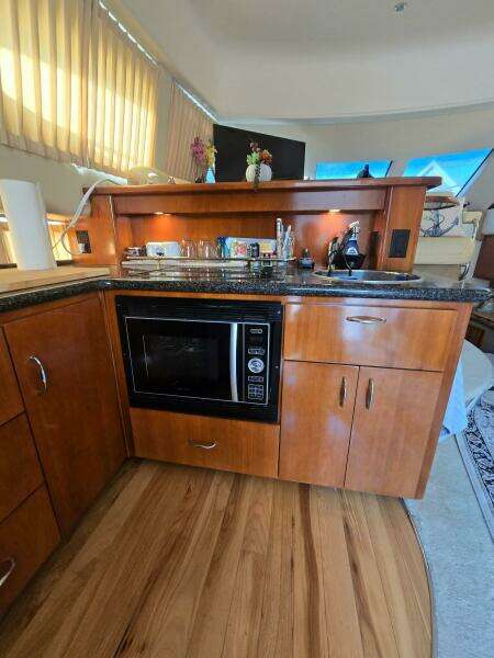 2003 Carver 360 Sport Sedan