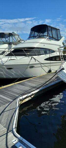 2003 Carver 360 Sport Sedan