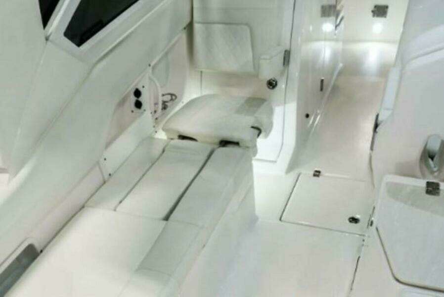 2025 Edgewater 262CX