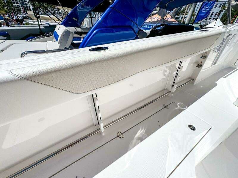 2025 Edgewater 262CC