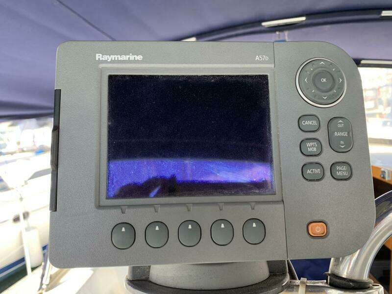 2007 Catalina Morgan 440 Deck Salon