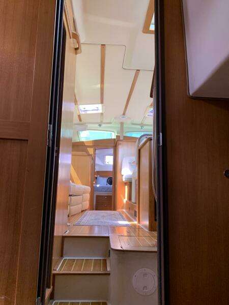 2007 Catalina Morgan 440 Deck Salon