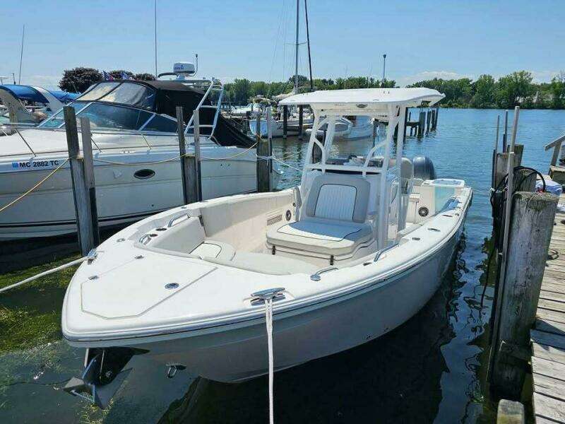 2023 Sea Fox 268 Commander