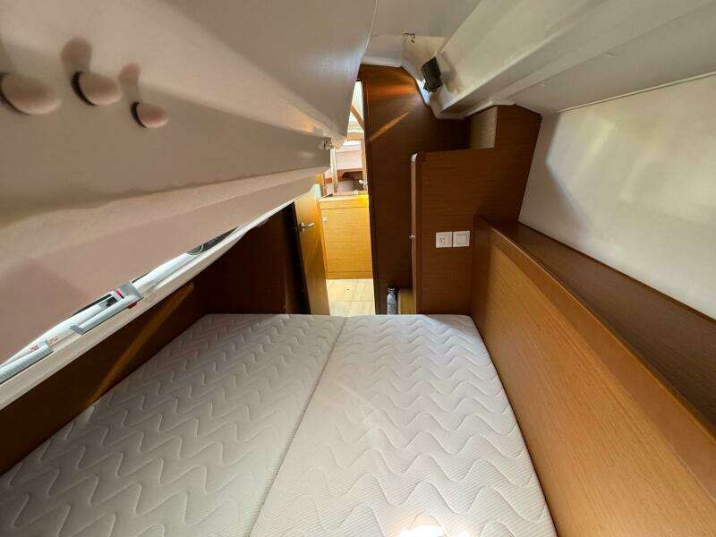 2020 Jeanneau Sun Odyssey 349