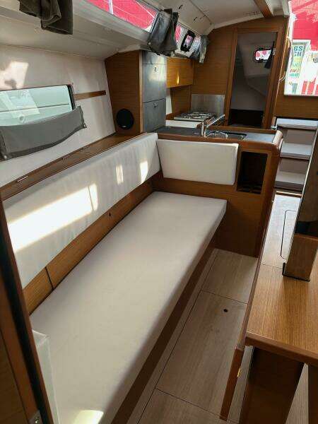 2020 Jeanneau Sun Odyssey 349